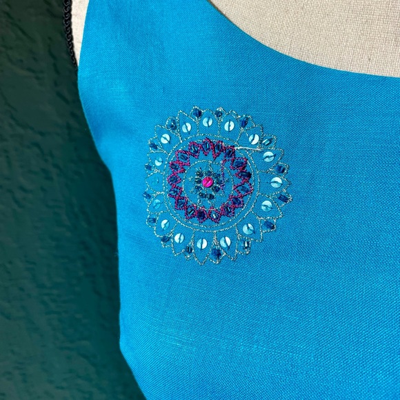 Stunning beaded shift dress - Picture 2 of 5